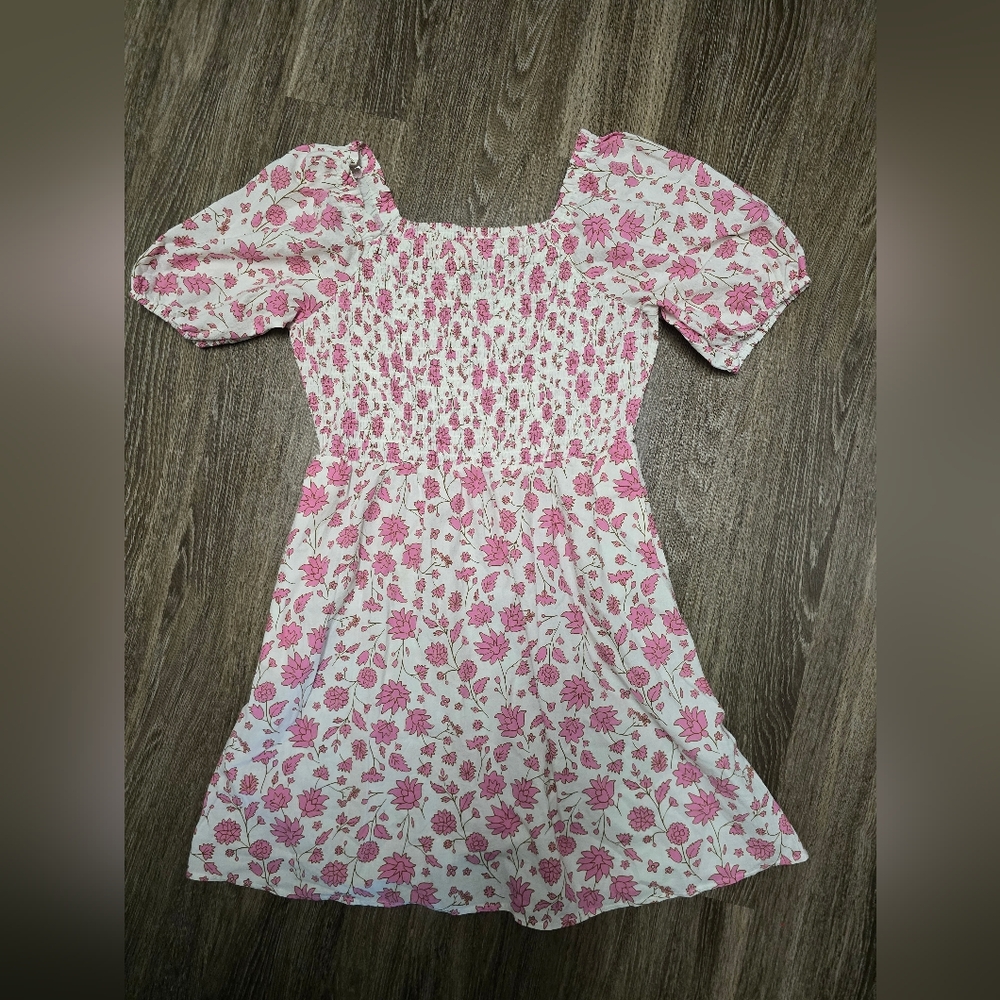 Universal Thread Pink and White Puff Sleeve Sundress